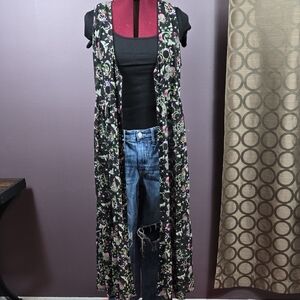 Hot Topic Floral Long Vest - Black and Pink